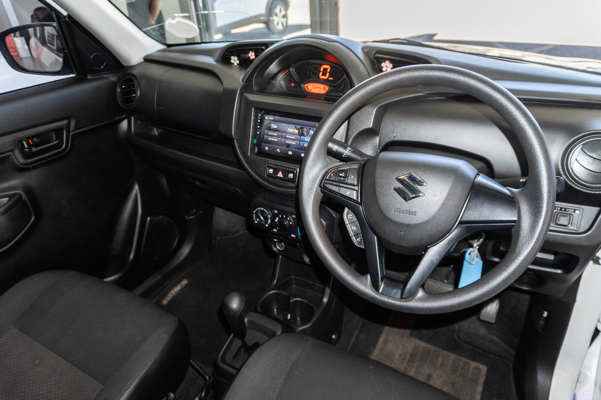 Suzuki S-Presso 1.0 GL auto 2025/113396_SuzuS-Pr1h7.jpg