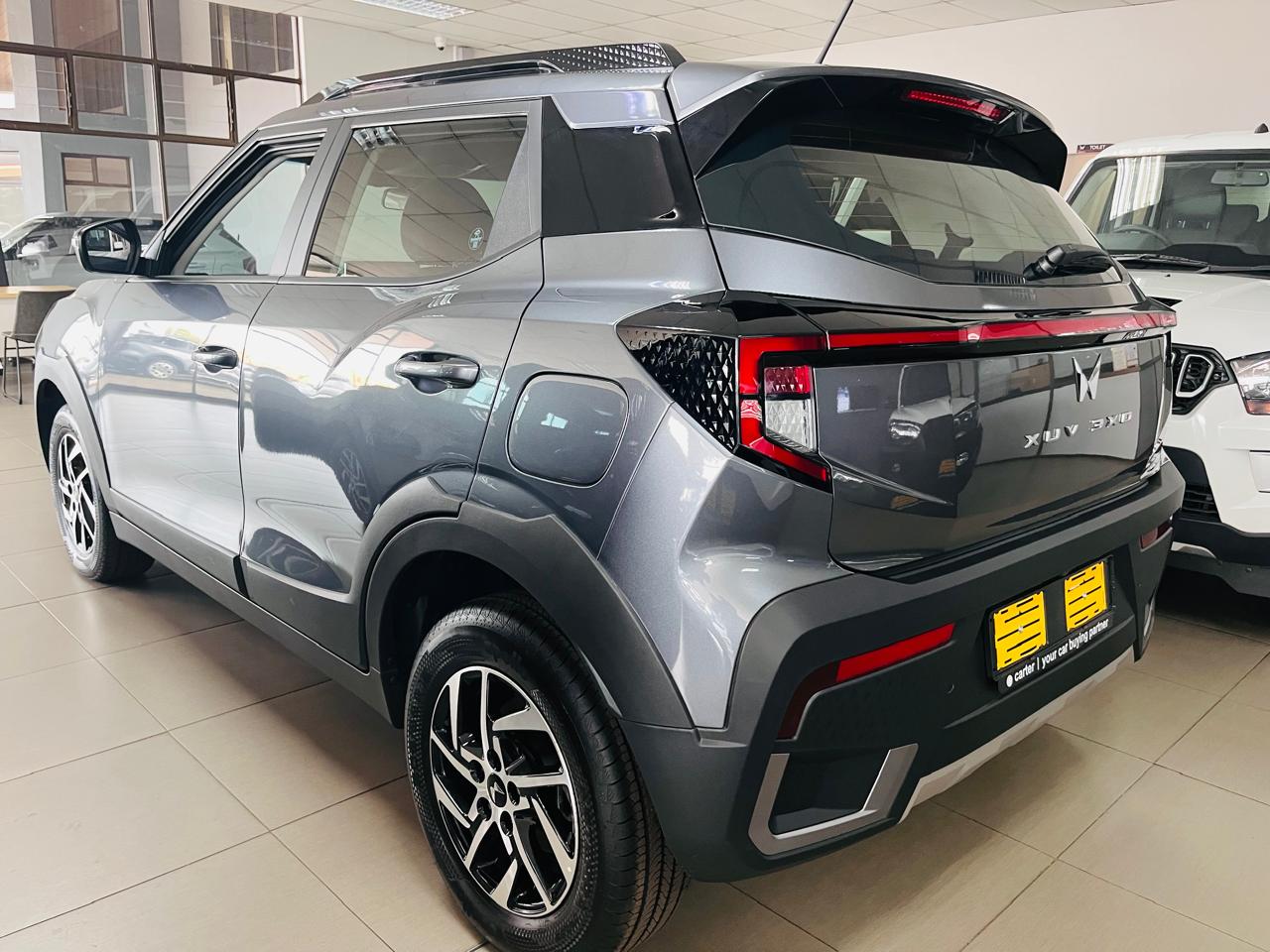 Mahindra XUV 3XO 1.2T AX5 manual 2025/115015_MahiXUV3X_1e5.jpg