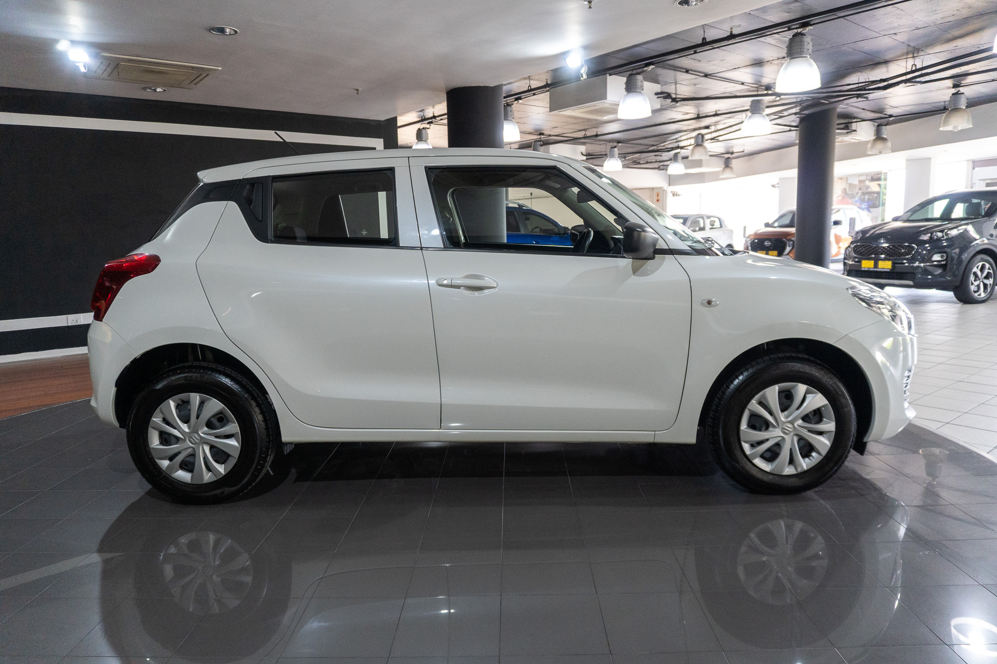 Suzuki Swift 1.2 GA 2025/115224_SuzuSwif2Fh1.jpg