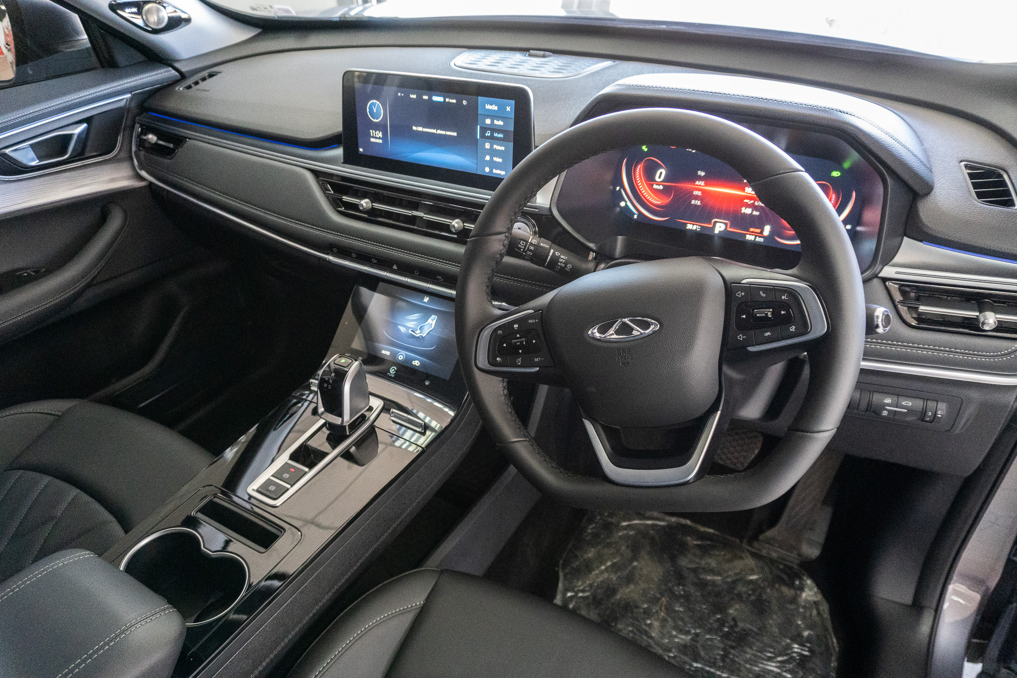 Chery Tiggo 8 Pro 1.6TGDI 290T Executive + 2025/115492_CherTigg8_1Fe4.jpg