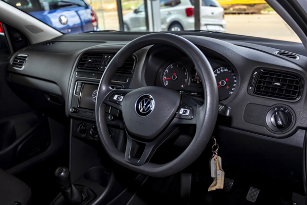 Volkswagen Polo Vivo hatch 1.4 Trendline 2025/115679_VolkPoVi1fh14.jpg