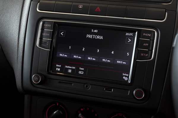Volkswagen Polo Vivo hatch 1.4 Trendline 2025/115680_VolkPoVi1fh14.jpg