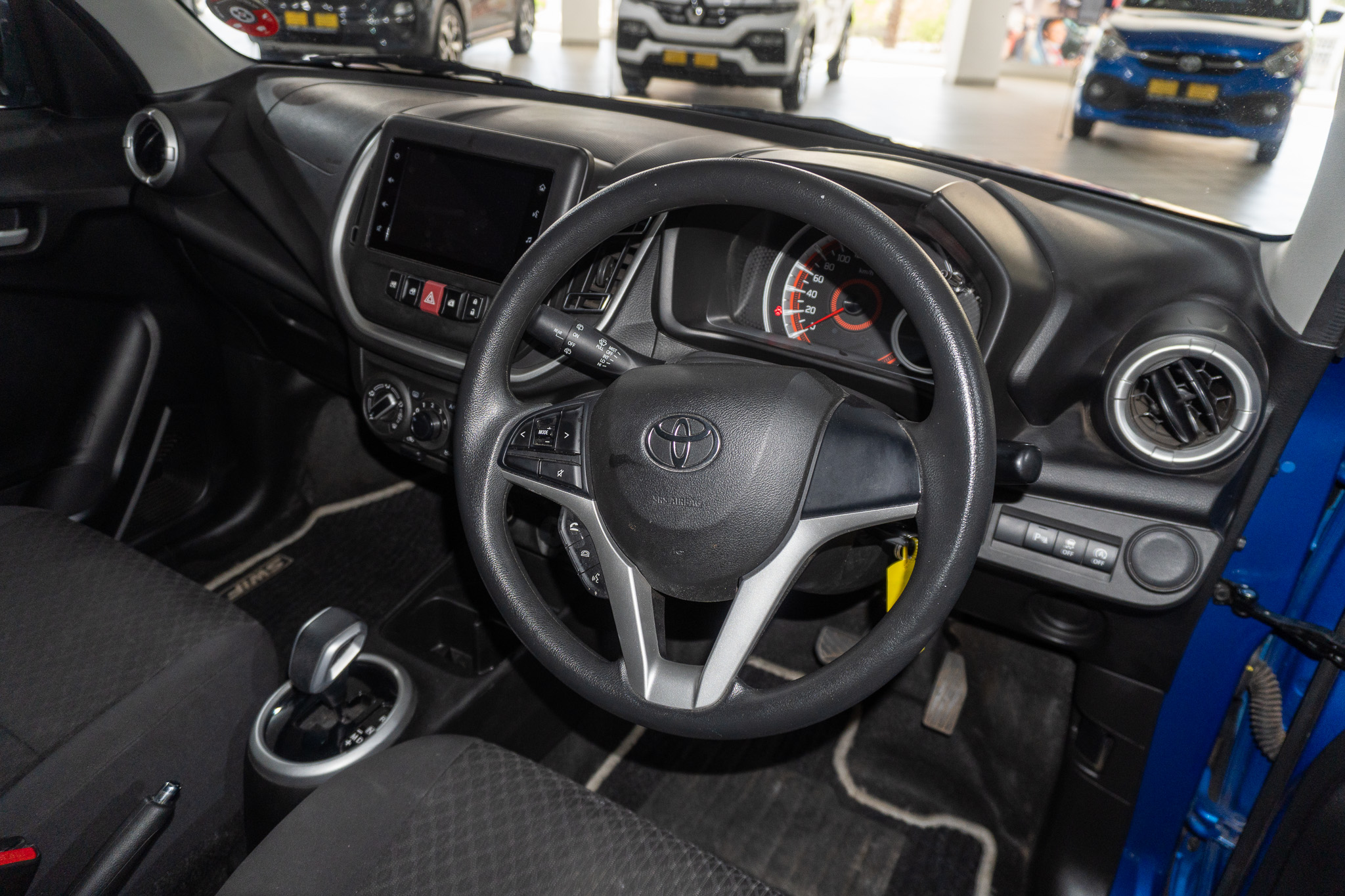 Toyota Vitz 1.0 XR auto 2025/115688_ToyoVitz1h3.jpg