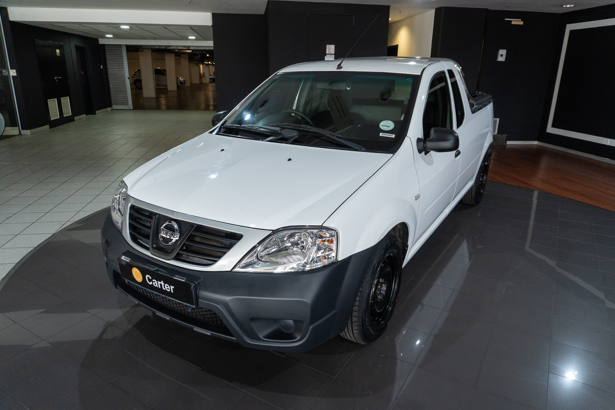 Nissan NP200 1.6i safety pack 2025/115701_NissNP201rup10.jpg