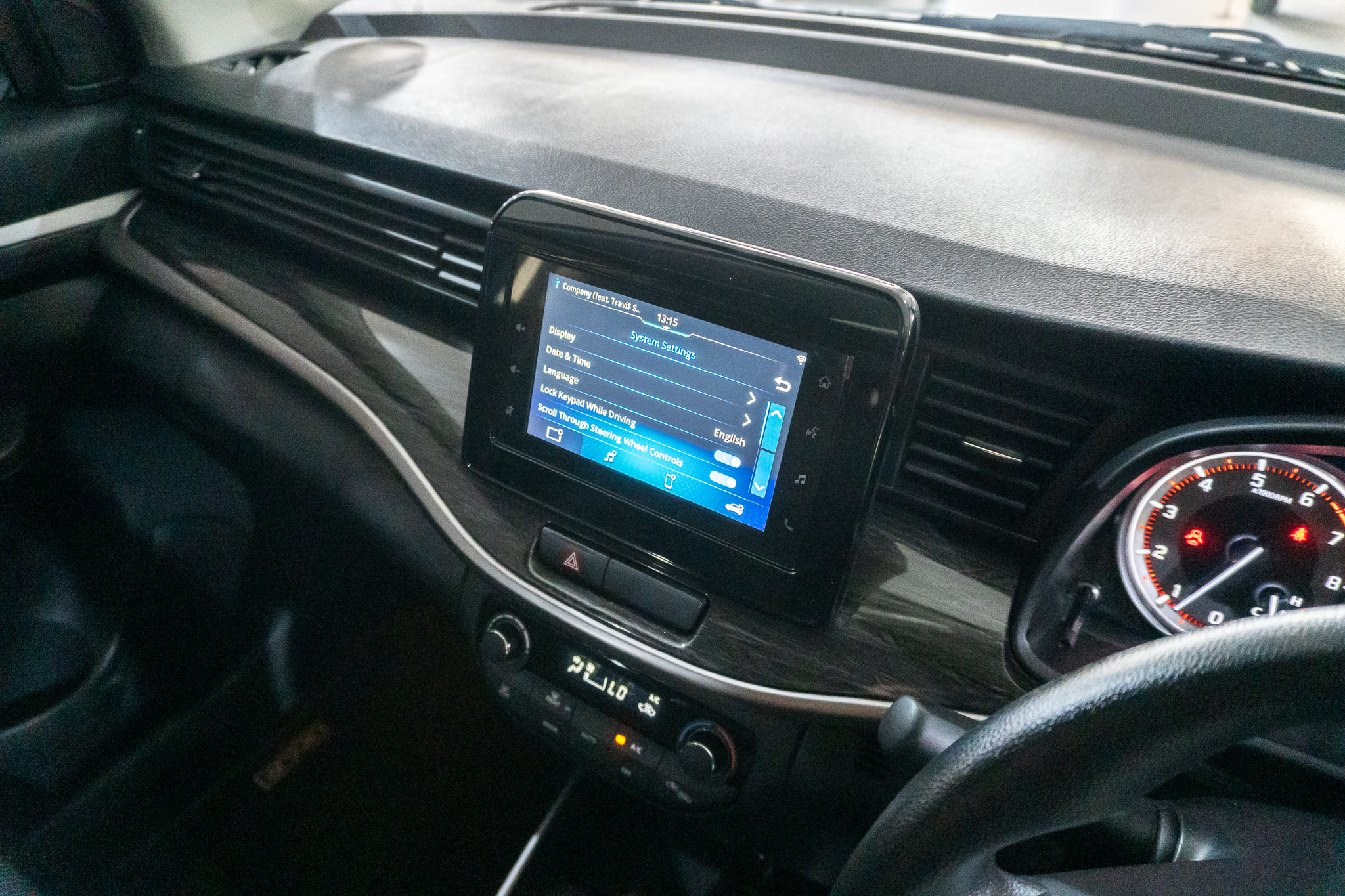 Suzuki XL6 1.5 GL auto 2025/115787_SuzuXL6_1e2.jpg
