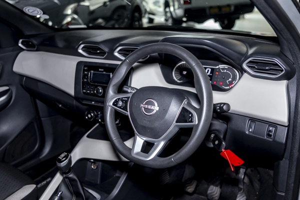 Nissan Magnite 1.0 Turbo Visia manual 2025/116129_NissMagn1e10.jpg