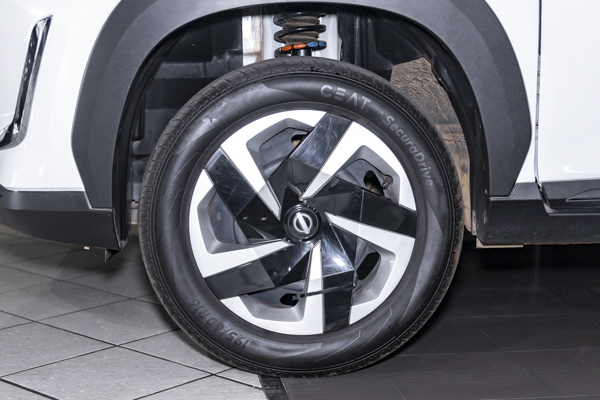 Nissan Magnite 1.0 Turbo Visia manual 2025/116154_NissMagn1e10.jpg