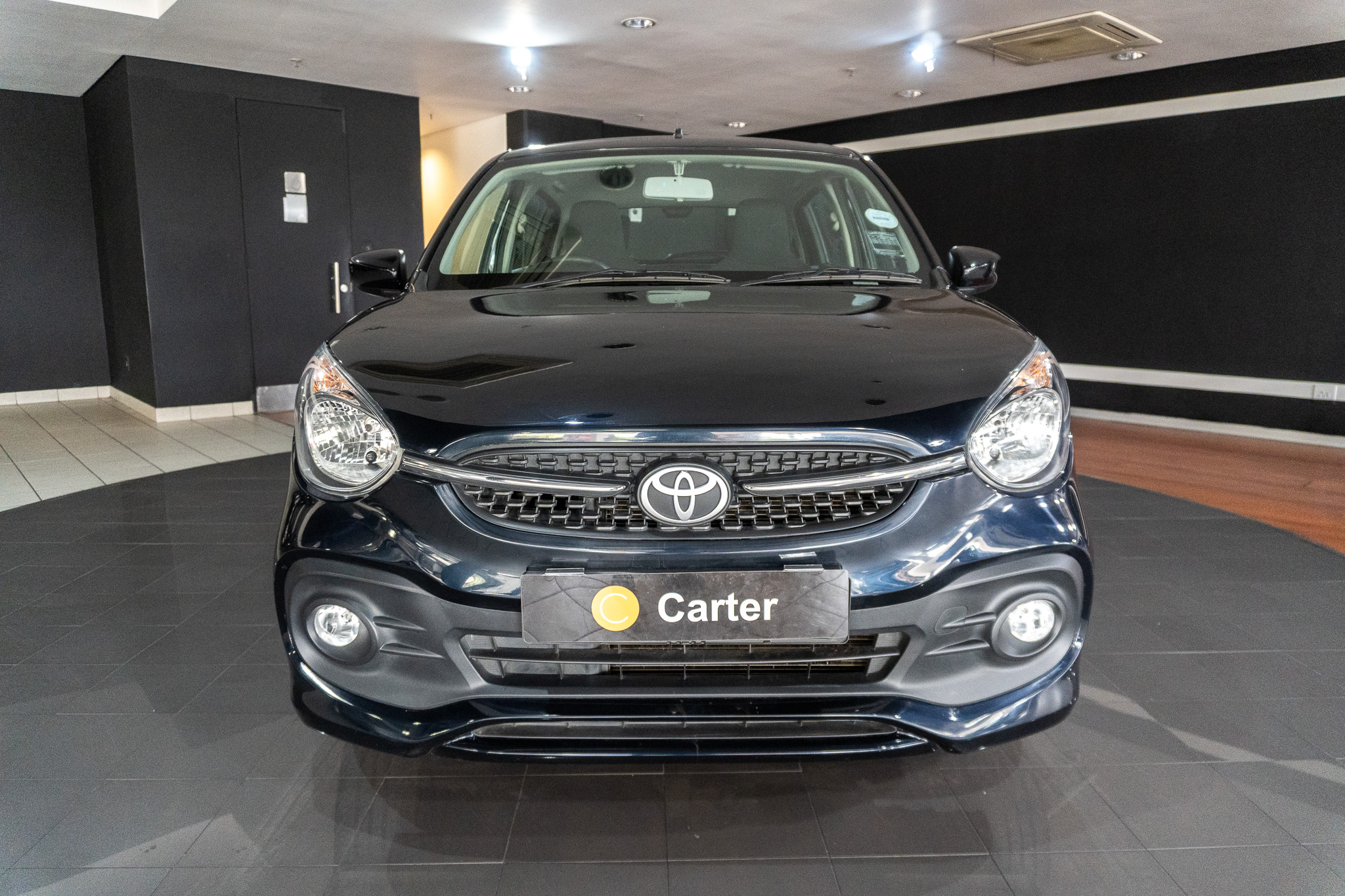 Toyota Vitz 1.0 XR manual 2025/116175_ToyoVitz1h2.jpg