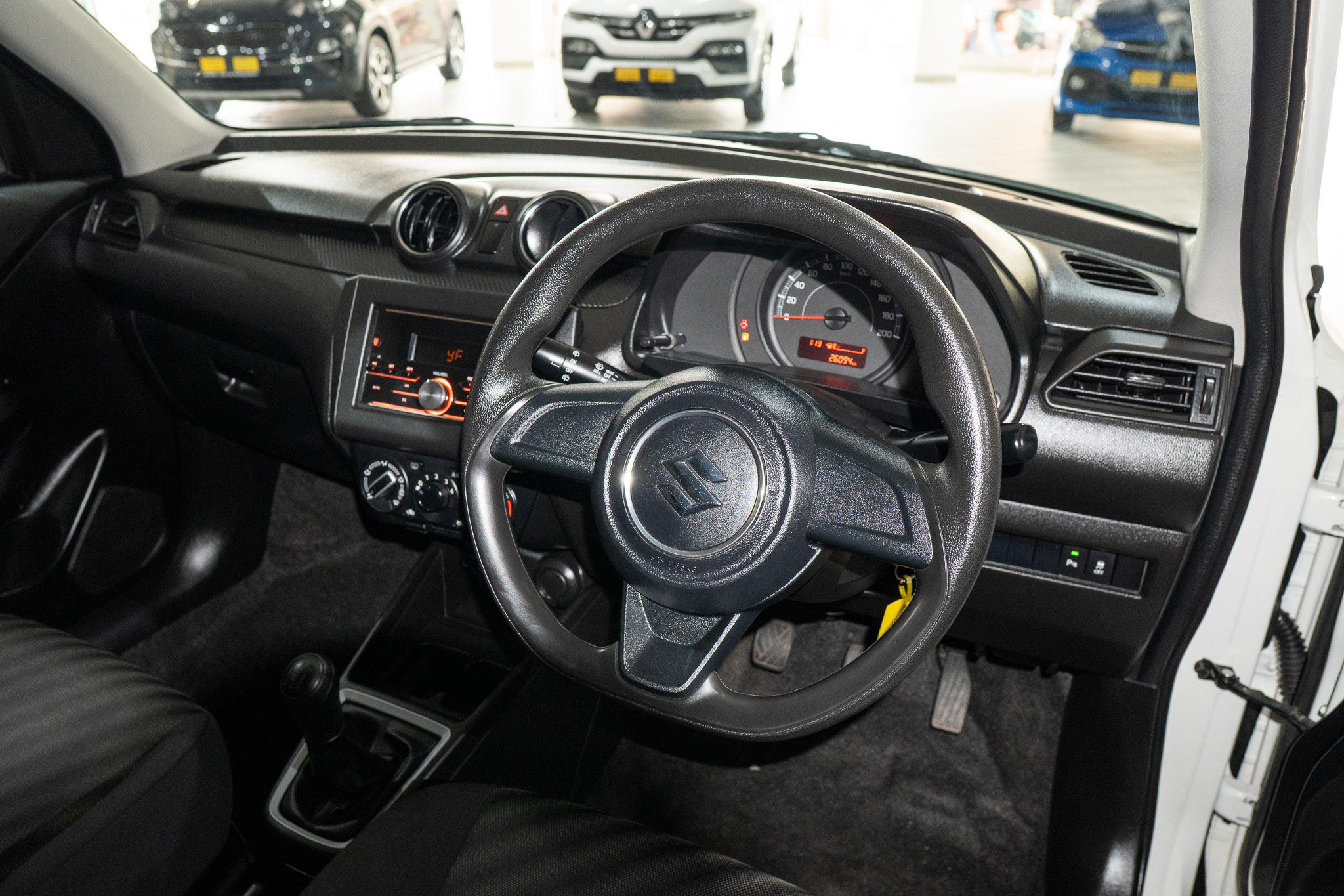 Suzuki Swift 1.2 GA 2025/116277_SuzuSwif2Fh1.jpg