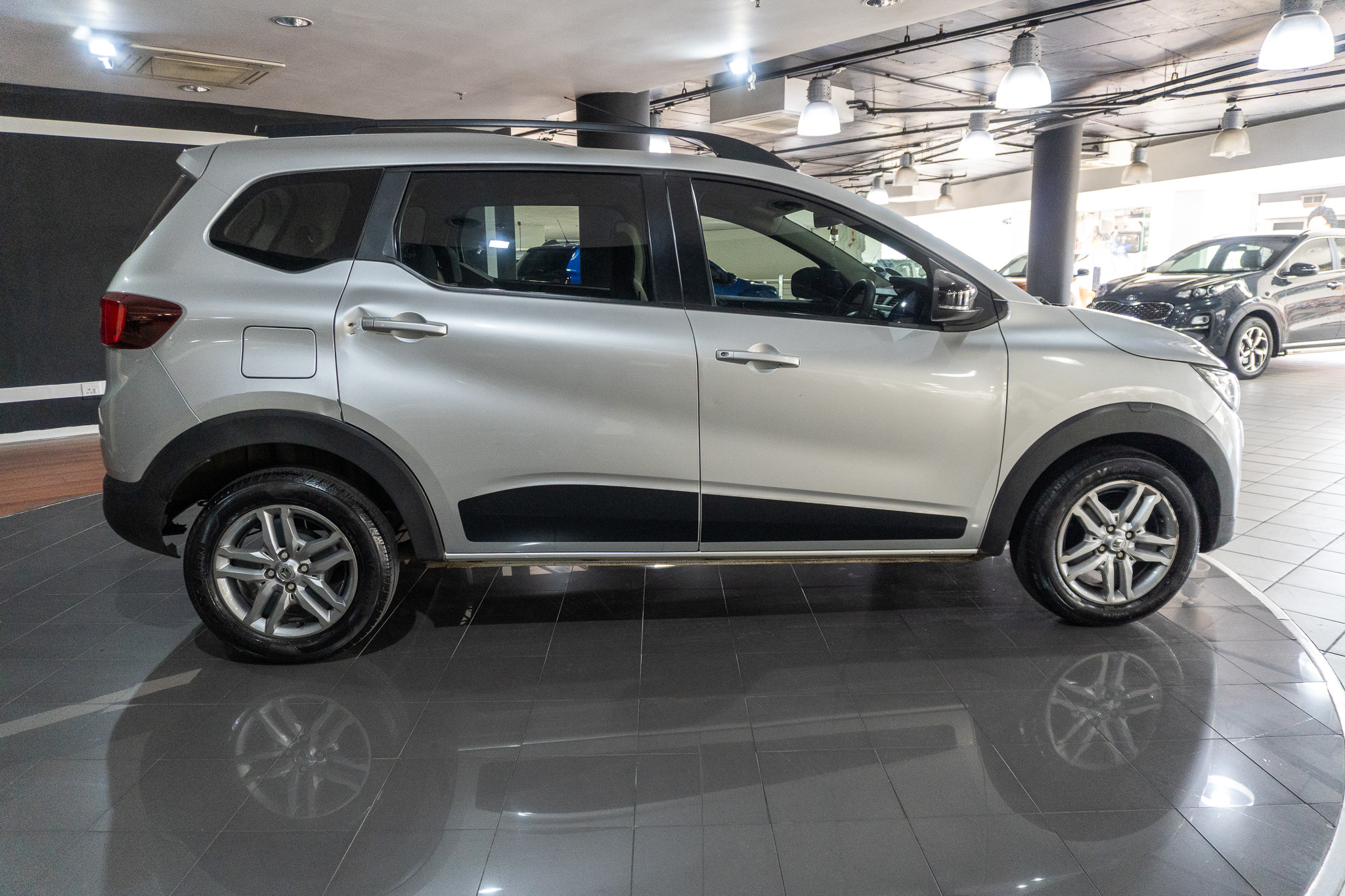 Renault Triber 1.0 Prestige auto 2025/116284_RenaTrib1e14.jpg