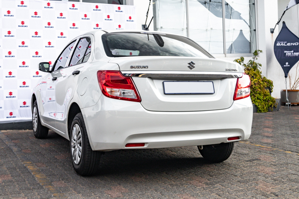 Suzuki DZire 1.2 GA 2025/116297_SuzuDZir2Fs1.jpg