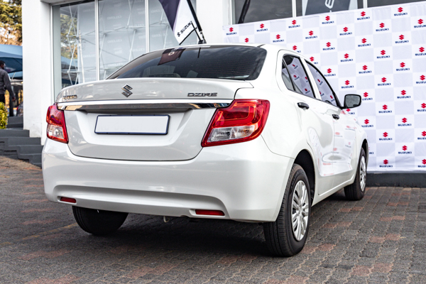 Suzuki DZire 1.2 GA 2025/116301_SuzuDZir2Fs1.jpg