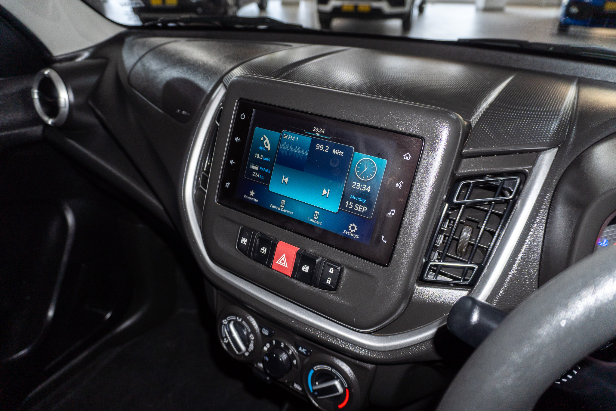 Toyota Vitz 1.0 XR manual 2025/116647_ToyoVitz1h2.jpg