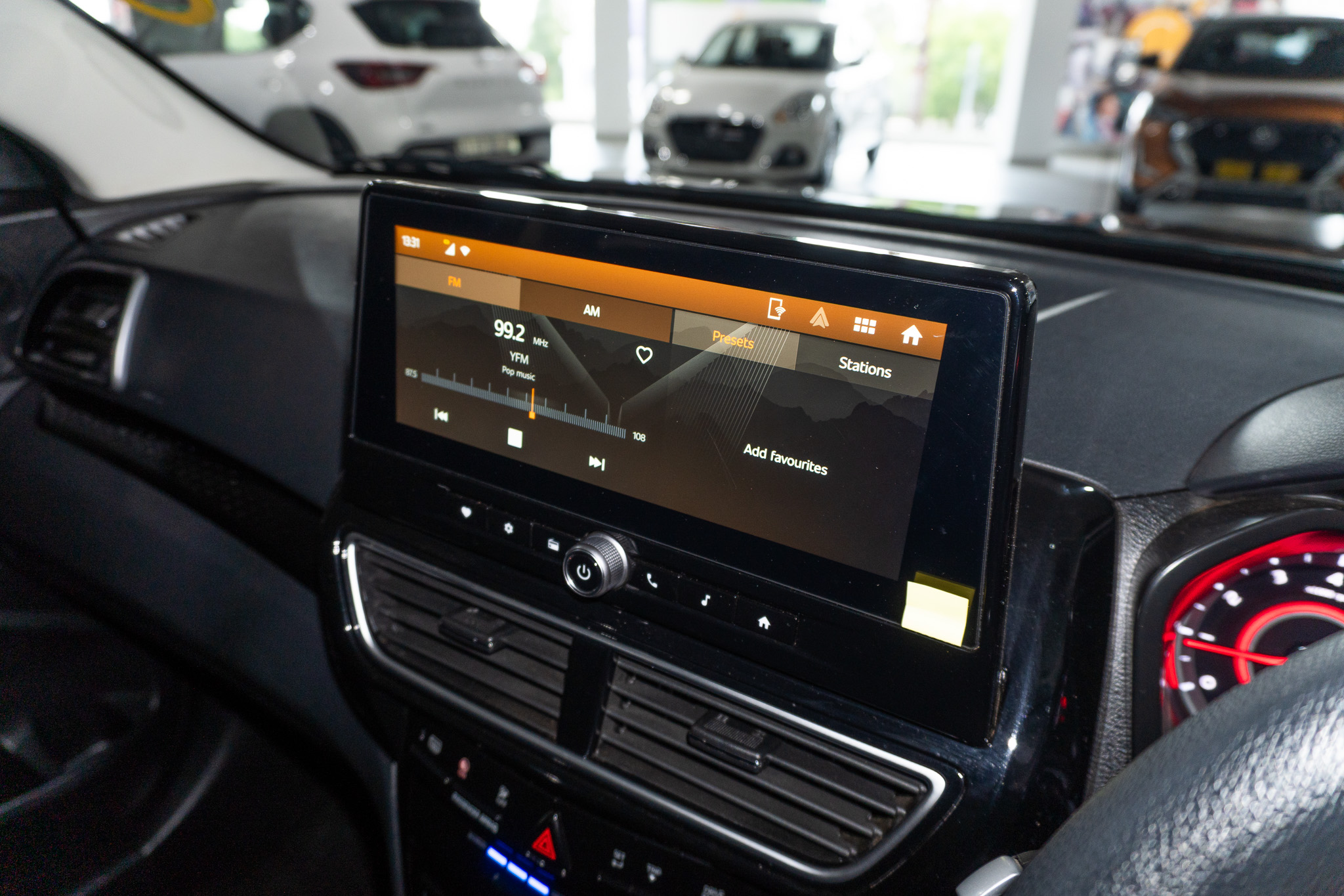 Mahindra XUV 3XO 1.2T MX3 auto 2025/116726_MahiXUV3X_1e4.jpg