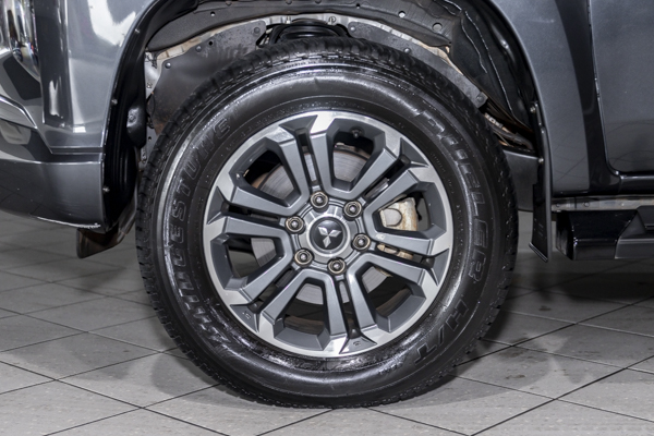 Mitsubishi Triton 2.4DI-D double cab 4x4 auto 2025/97546_MitsTrit2d4.jpg