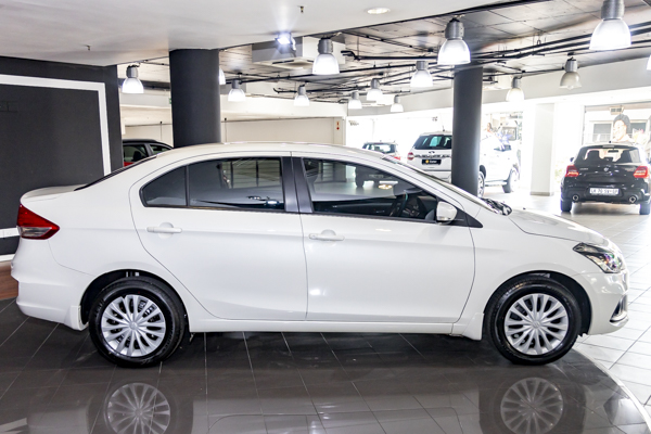 Suzuki Ciaz 1.5 GL auto 2025/98263_SuzuCiaz1Fs2.jpg