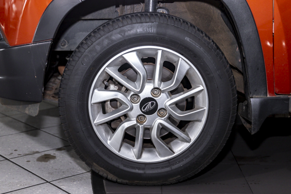 Mahindra KUV100 1.2 G80 K6+ 2025/99395_MahiKUV1_1e2.jpg
