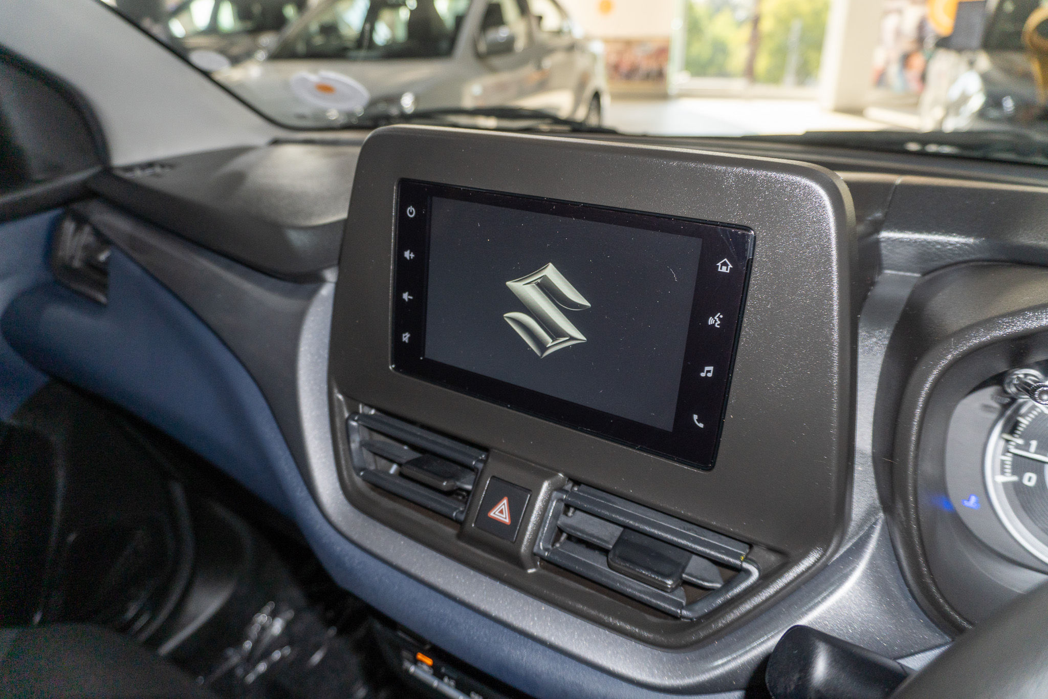 Suzuki Baleno 1.5 GL auto 2026/119632_SuzuBale2h2.jpg