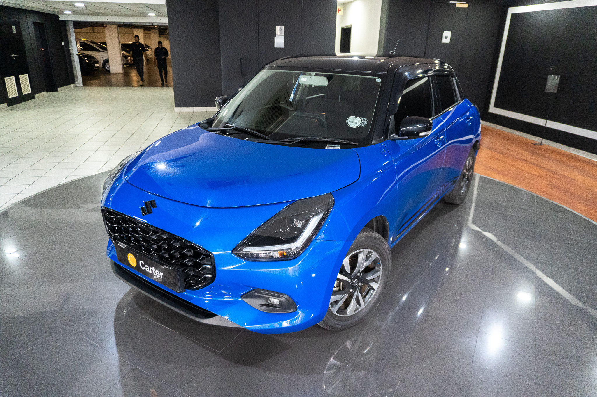 Suzuki Swift 1.2 GLX manual 2026/120704_SuzuSwif3h4.jpg