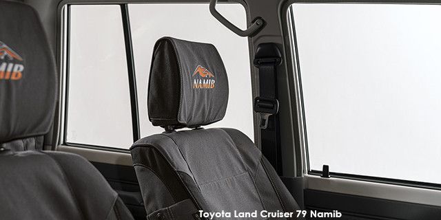 Toyota Land Cruiser 79 Land Cruiser 79 4.5D-4D LX V8 double cab Namib 0101020201namibinterior2--Toyota-Land-Cruiser-79-Namib--1908-ZA.jpg