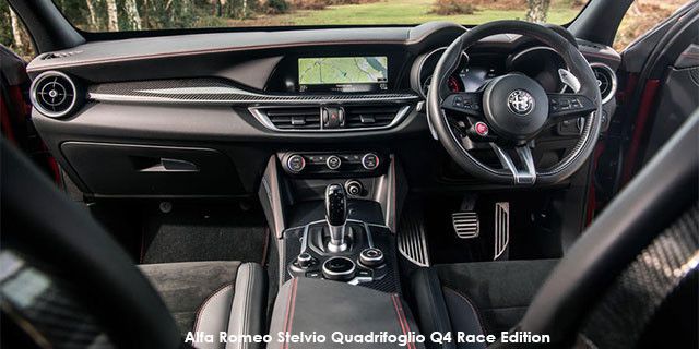 Alfa Romeo Stelvio Quadrifoglio Q4 Race Edition 14-alfa-romeo-stelvio-quadrifoglio-rt-2019-dashboardSparco-seats.jpg
