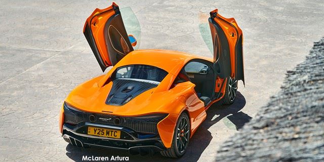 McLaren Artura Artura 15806-McLaren-Artura--2021.jpg