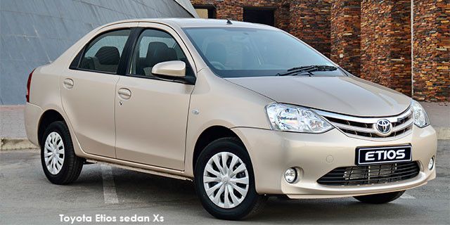 Toyota Etios sedan 1.5 Xi 219852_-Etios-r)-sedan-Xs-1306-f.jpg