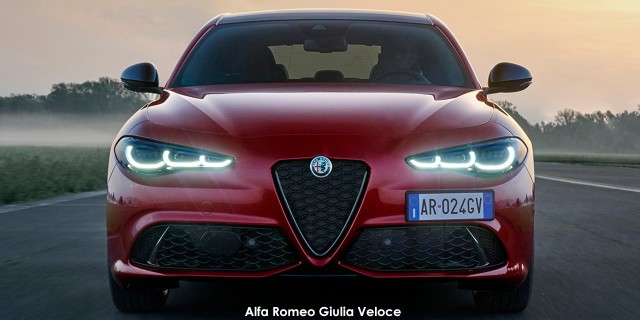 Alfa Romeo Giulia 2.0T Veloce Alfa-Romeo-Giulia-Veloce-DRIVING-DYNAMICS-facelift-2024.jpg