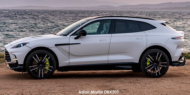 Aston Martin DBX 707 Aston_Martin_DBX707__Satin_Neutron_White__5--2022.jpg