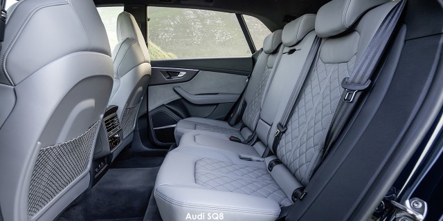 Audi SQ8 TFSI quattro Audi-SQ8-A235994-facelift-2024.jpg