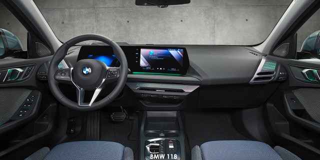 BMW 1 Series 118 BMW-120-standard-P90551945-2024.06.jpg