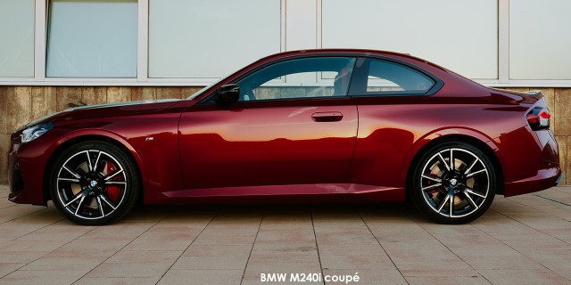 BMW 2 Series M240i xDrive coupe BMW-M240i-coupe-P90554902-2024.jpg