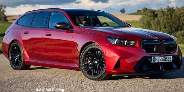 BMW M5 M5 Touring BMW-M5-Touring-P90576210-2025.jpg