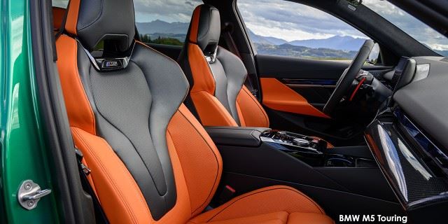 BMW M5 M5 Touring BMW-M5-Touring-P90576364-2025.jpg