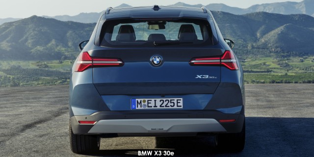 BMW X3 20d xDrive BMW-X3-30e-P90554886-2024.06.jpg