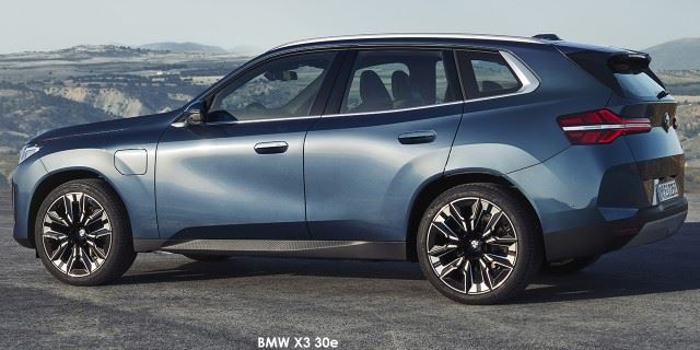 BMW X3 20d xDrive BMW-X3-30e-P90554892-2024.06.jpg