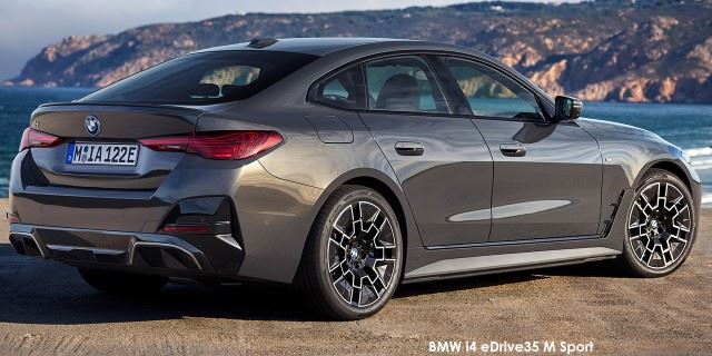 BMW i4 eDrive35 M Sport BMW-i4-eDrive40-M-Sport-P90546619-facelift-2024.jpg