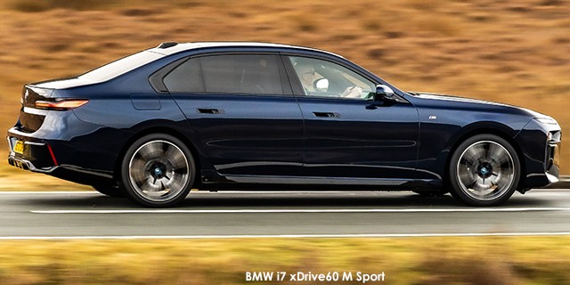 BMW i7 xDrive60 M Sport BMW-i7-xDrive60-M-Sport-P90492187--2023.01-UK.jpg