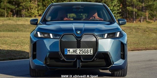 BMW iX xDrive45 M Sport BMW-iX-xDrive60-M-Sport-P90585157-facelift-2025.jpg