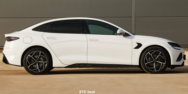 BYD Seal Premium Extended Range BYD_Seal_Static_PW_25-2024.jpg