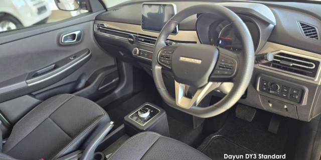 Dayun Yuehu S5 Standard Dayun-DY3-Standard-interior-front-2025.jpg