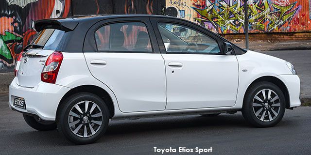 Toyota Etios hatch 1.5 Sport Etios-Sport_0028--Toyota-Etios-Sport--1805-ZA.jpg