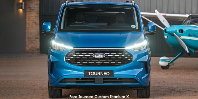 Ford Tourneo Custom 2.0SiT Titanium X Ford-Tourneo-Custom-Titanium-X-(5)-2025.07.jpg