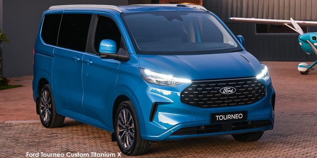 Ford Tourneo Custom 2.0SiT Titanium X Ford-Tourneo-Custom-Titanium-X-(8)-2025.07.jpg