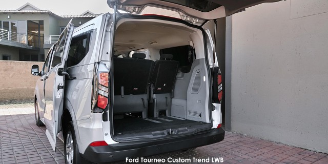 Ford Tourneo Custom 2.0SiT Trend LWB Ford-Tourneo-Custom-Trend-LWB-SPP0004-2024.09.jpg