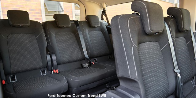 Ford Tourneo Custom 2.0SiT Trend LWB Ford-Tourneo-Custom-Trend-LWB-SPP2663-2024.09.jpg