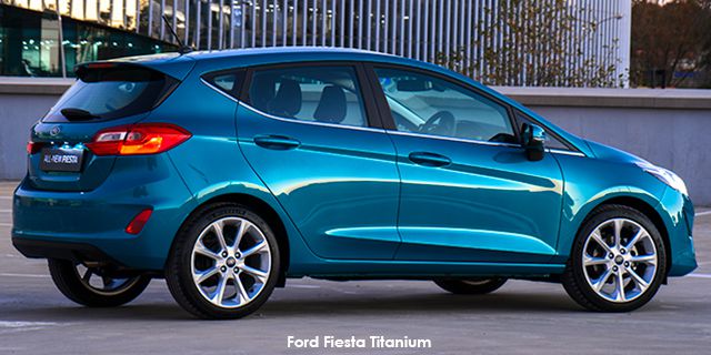 Ford Fiesta 1.0T Titanium FordFies5h05_r.jpg