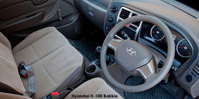 Hyundai H-100 Bakkie 2.6D deck (aircon) HyunH-102fp2_3.jpg