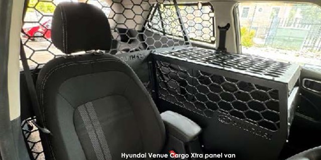 Hyundai Venue 1.2 Premium Cargo Xtra panel van Hyundai-Venue-Cargo-Xtra-front-1-2025.04.jpg