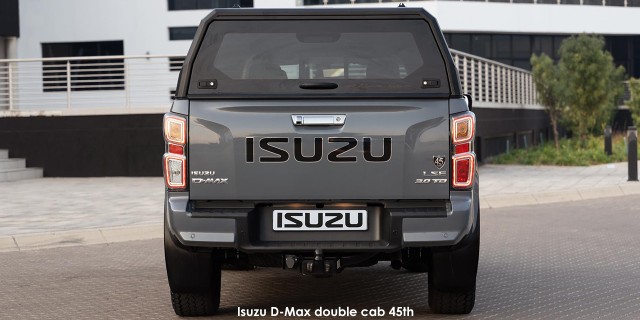Isuzu D-Max 3.0TD double cab LSE 4x4 45th Isuzu-D-Max-45th-Grey-OfficePark-10--2024.07-za.jpg